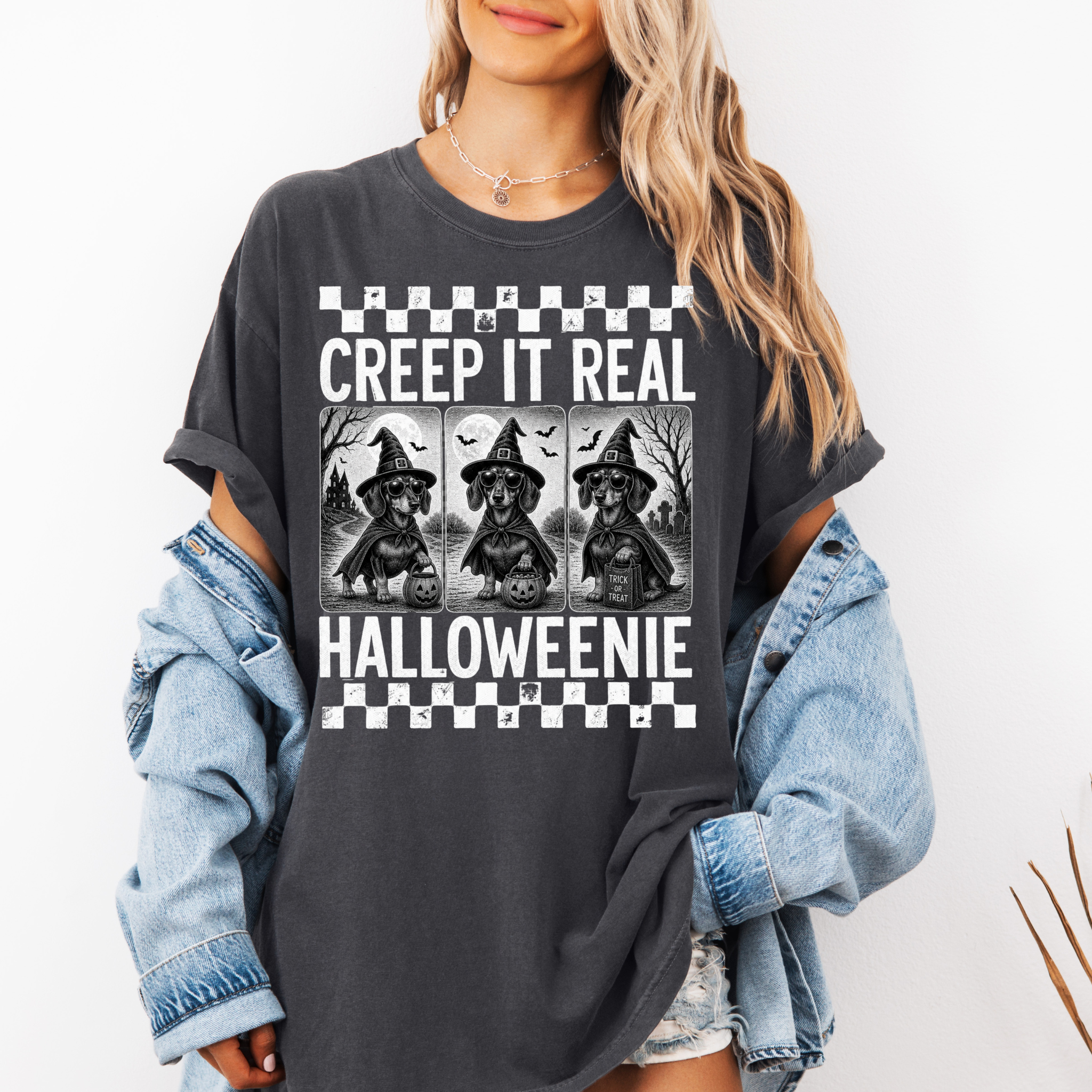 Retro Dachshund Halloween Shirt | Vintage Trick-or-Treat Wiener Dog T-Shirt