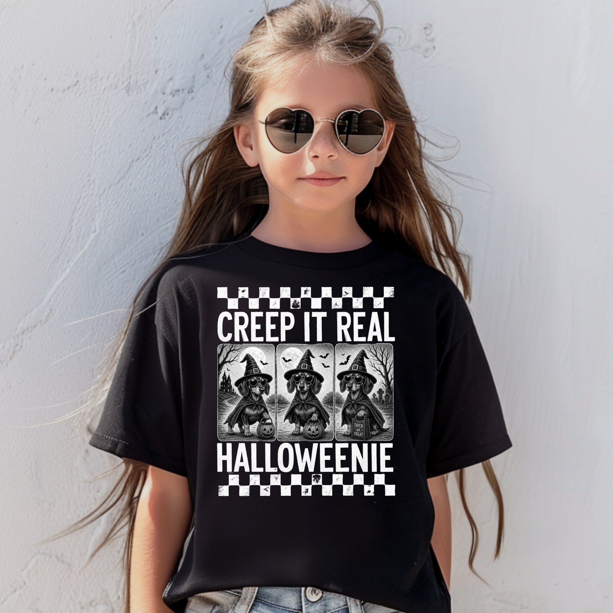 Retro Dachshund Halloween Shirt | Vintage Trick-or-Treat Wiener Dog T-Shirt