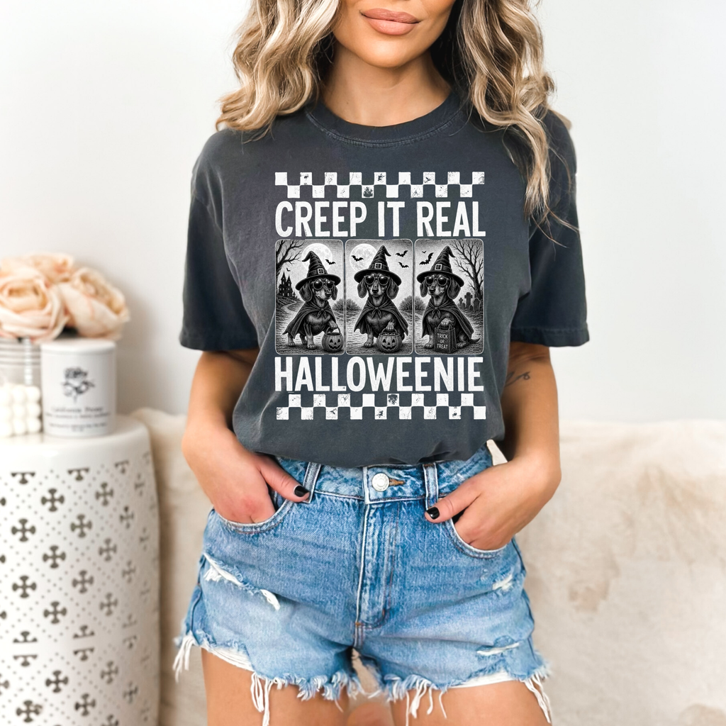 Retro Dachshund Halloween Shirt | Vintage Trick-or-Treat Wiener Dog T-Shirt