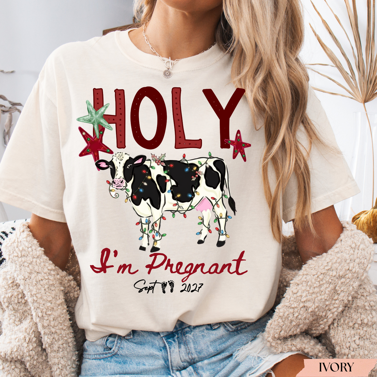 Holy Cow I’m Pregnant Christmas Pregnancy Announcement Shirt | Personalized Due Date