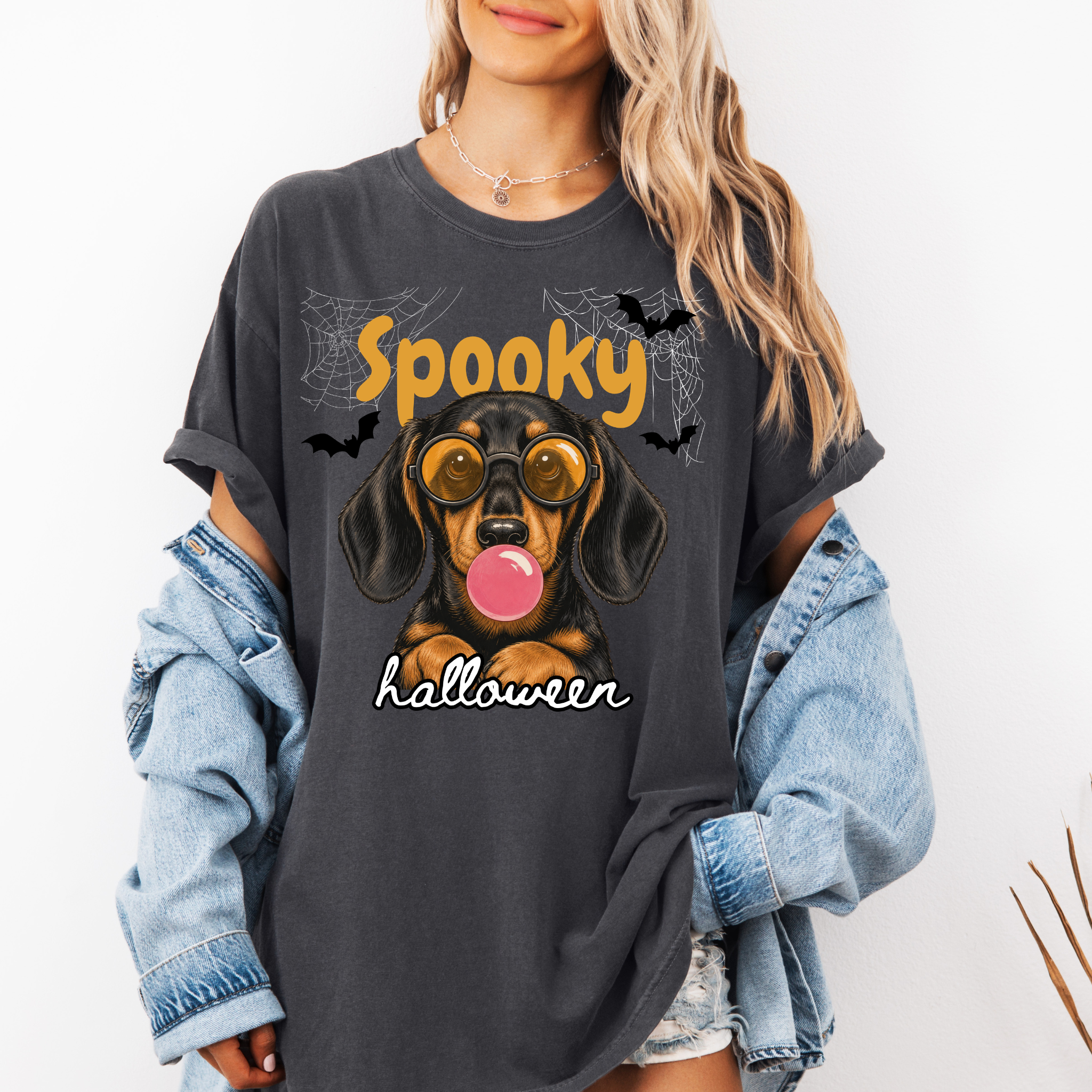Funny Dachshund Skeleton Halloween Shirt | Cute Wiener Dog Halloween T-Shirt